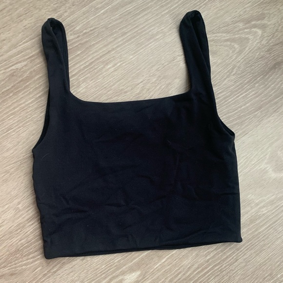 Babaton Contour Crop Tank Top - Picture 3 of 4
